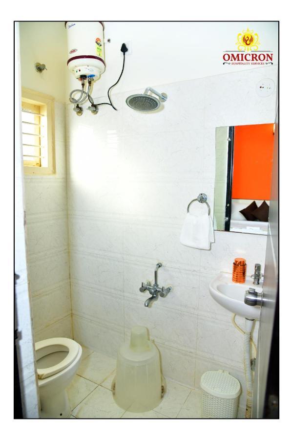 Hotel Omicron 1 Bhk Studio Room บังกาลอร์ ภายนอก รูปภาพ