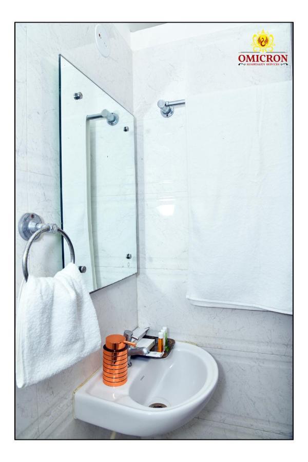 Hotel Omicron 1 Bhk Studio Room บังกาลอร์ ภายนอก รูปภาพ